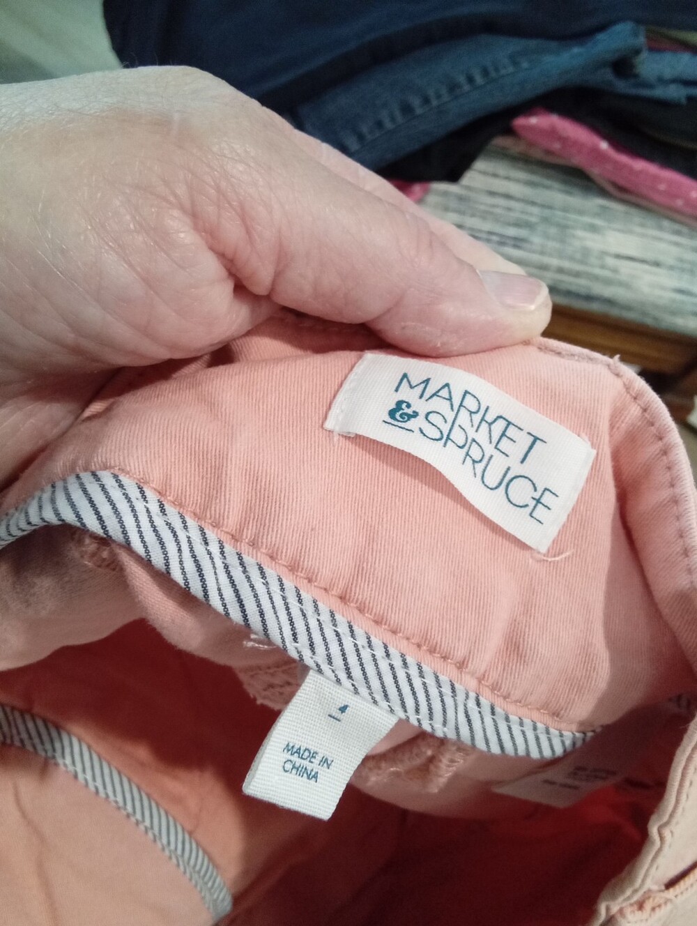 Market & Spruce Elicia size 4 Peach-Pink Cargo Shorts - Picture 3 of 3